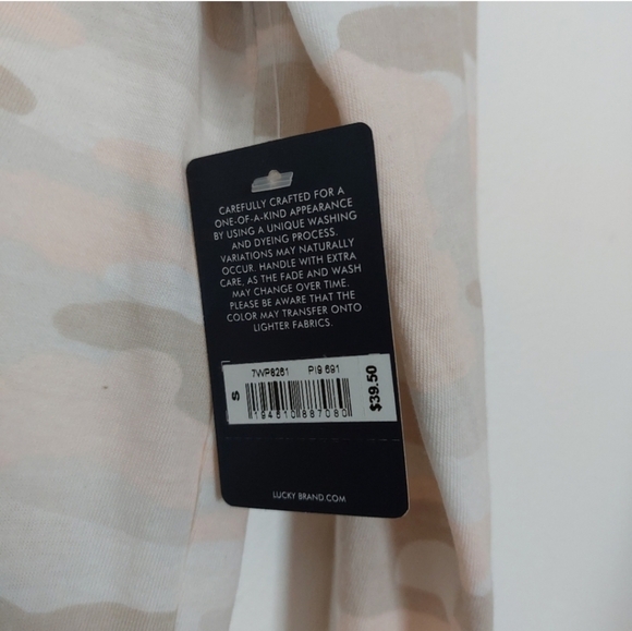 Lucky Brand Pink Camo Lightweight Tee Size S NWT - Picture 3 of 9